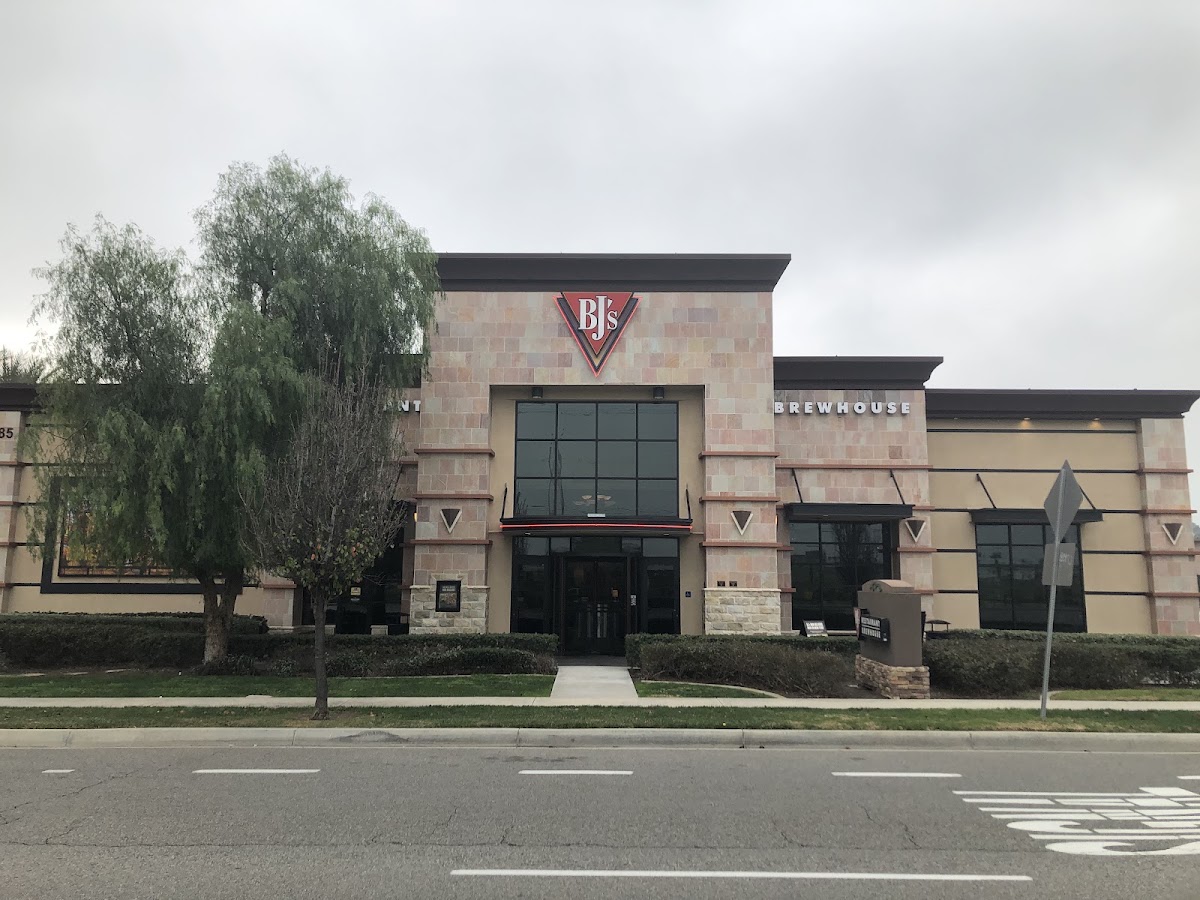 BJ's Restaurants photo 3