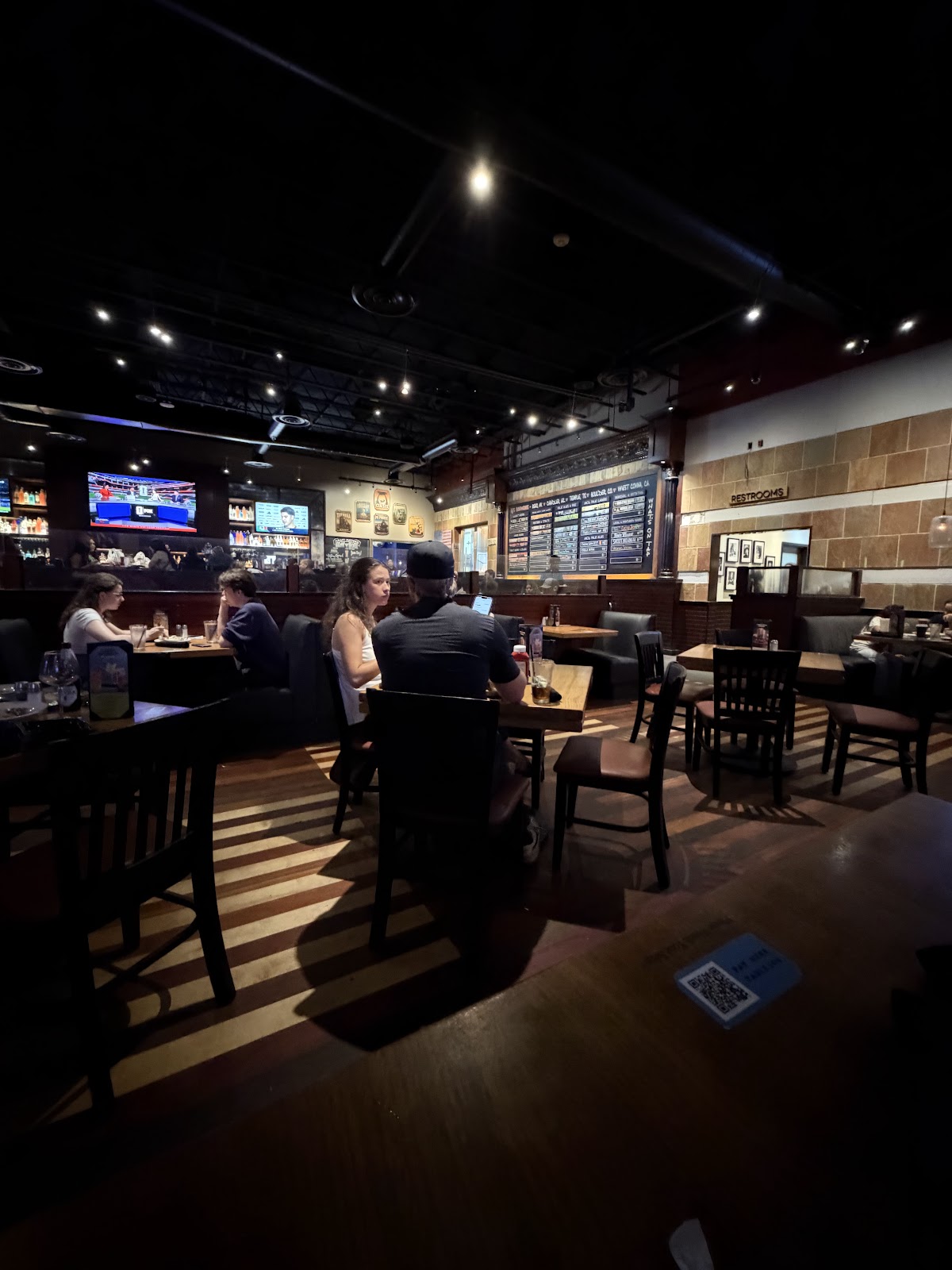 BJ's Restaurants photo 4