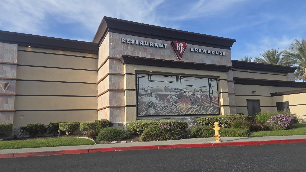 BJ's Restaurants photo 5