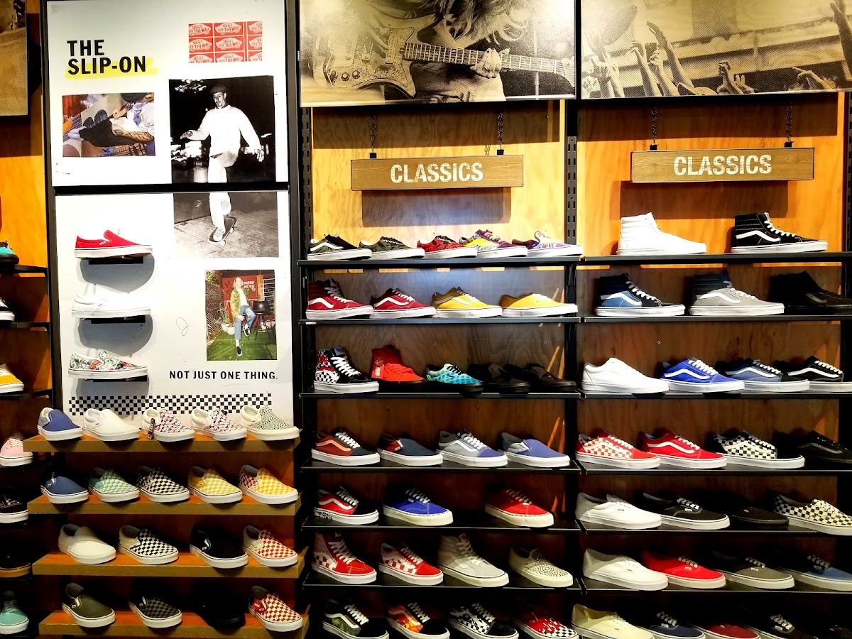Vans photo 4