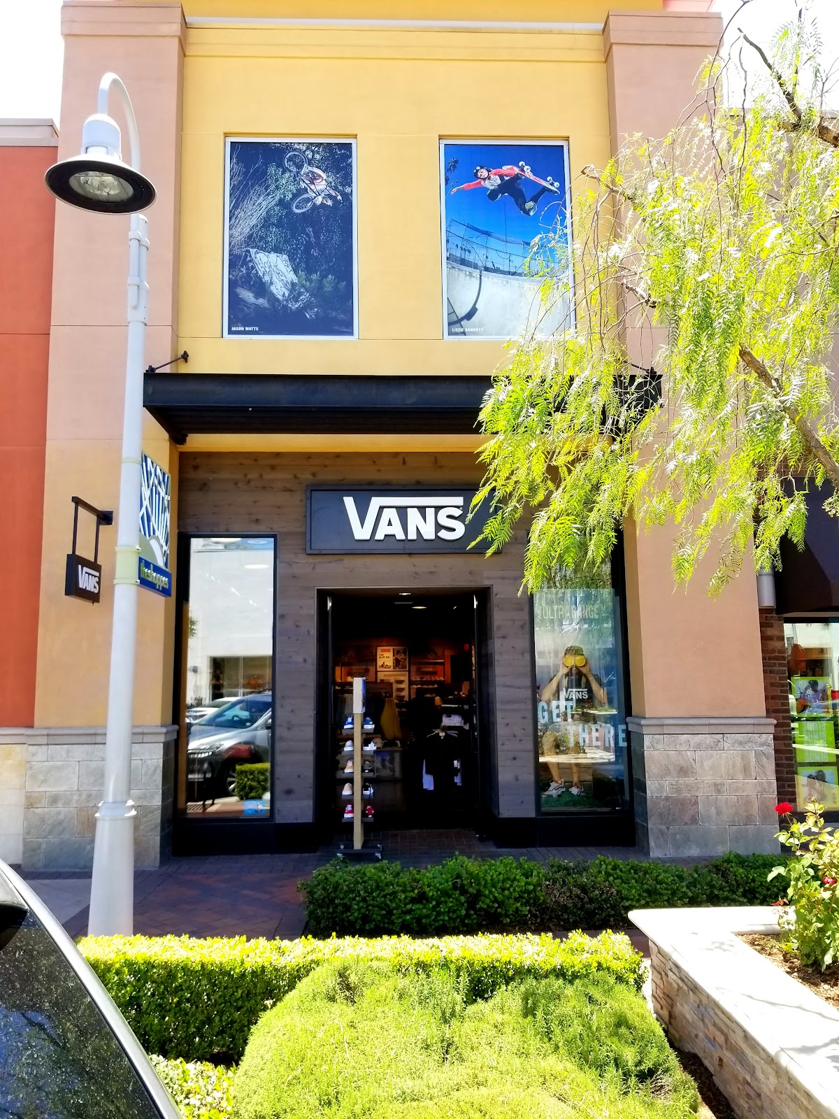 Vans photo 5