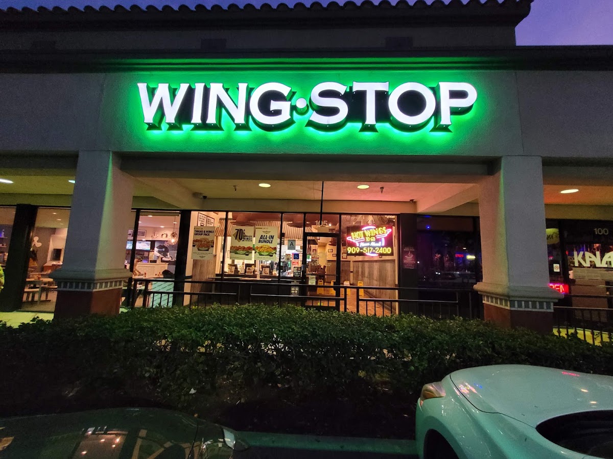 Wingstop photo 1
